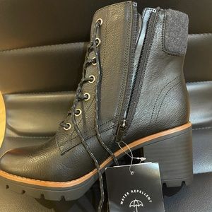 Naturalizer Boots size 7